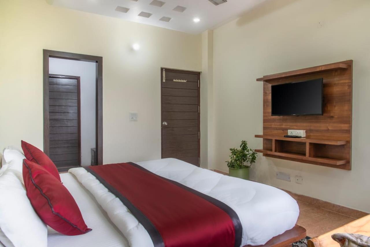 Host Jatin Kasauli Pine Villa 7Oi827O7O3 Eksteriør bilde